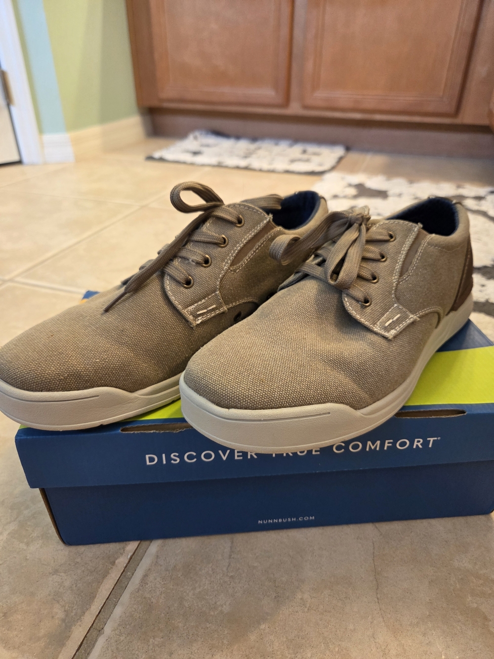 Nunn Bush Stone Canvas Low-Top Sneakers